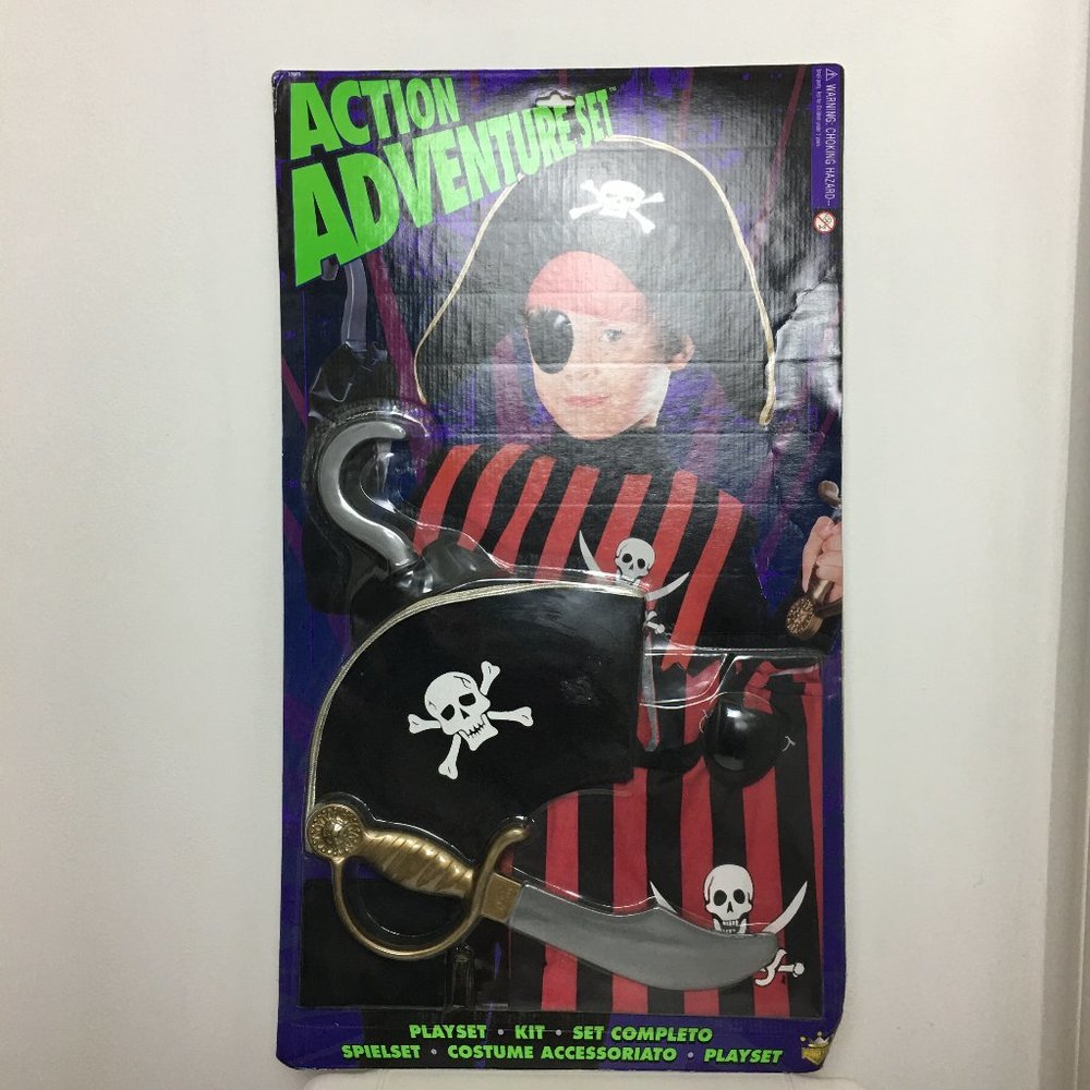 NEW  Rubietoy Action Adventure Set Kids Pirate  Playset Kit Costume